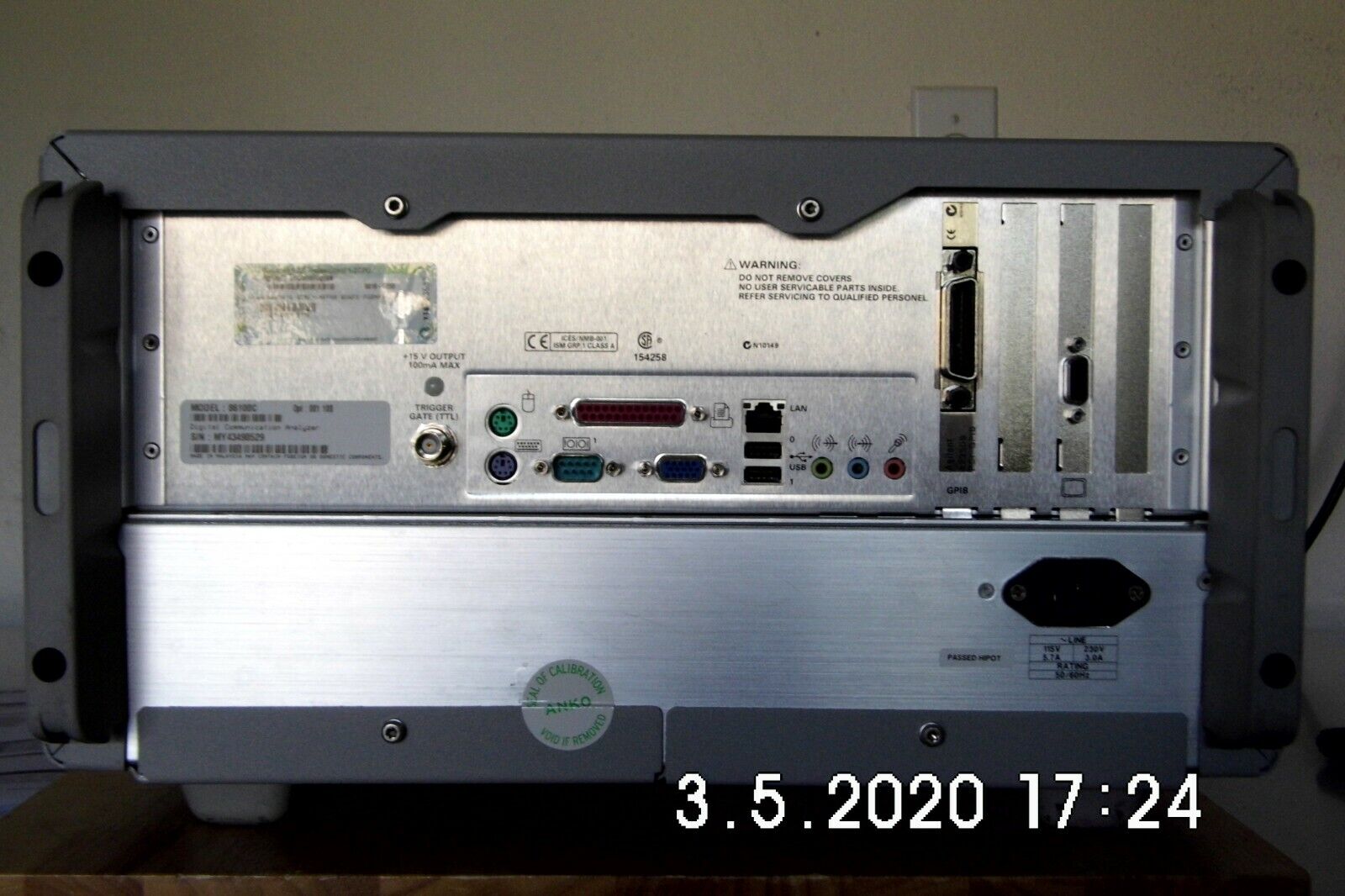 Agilent 86100C Infiniium DCA-J Oscilloscope Mainframe 001,100 NIST calibrated Agilent 86100C Infiniium DCA-J Oscilloscope Mainframe 001,100 NIST calibrated